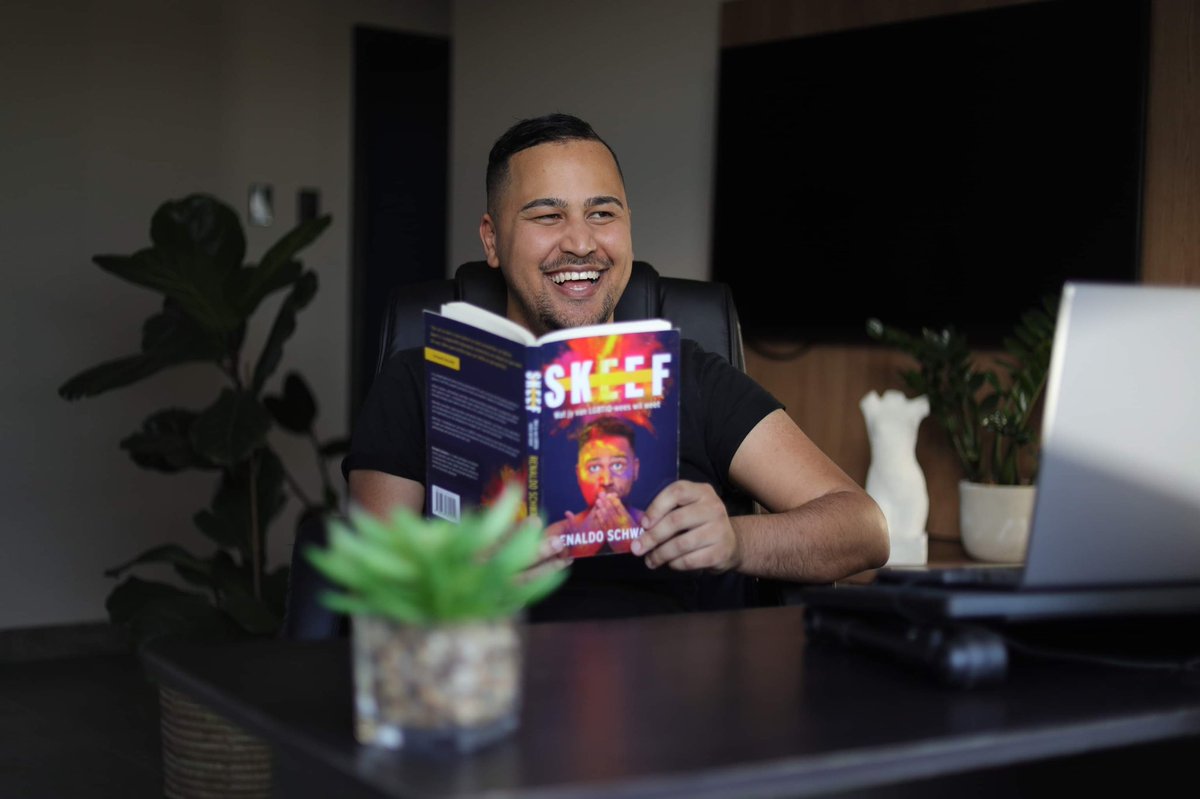 RenaldoSchwarp's tweet photo. In case you forgot, Iβm a whole published author π
βThe layered politics of the LGBTQ+ world come into focus as Schwarp details his life as a queer person and that of others in this candidly honest self-help memoirβ π³οΈβπ
Click here to order #SKEEF ππ½ https://t.co/KvdUqkP6jY https://t.co/tt61CtwIXz