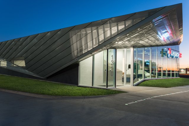 MetalTechGlobal's tweet photo. Legacy ER in Allen, TX is a project that we here at MetalTech Global are so proud to have collaborated on. The final structure includes #zinc materials in #façade, #roof, and #soffit; as well as perforated reveal panels and perforated standing seam.

https://t.co/nRttq3kebe https://t.co/AWAqlQhAHy