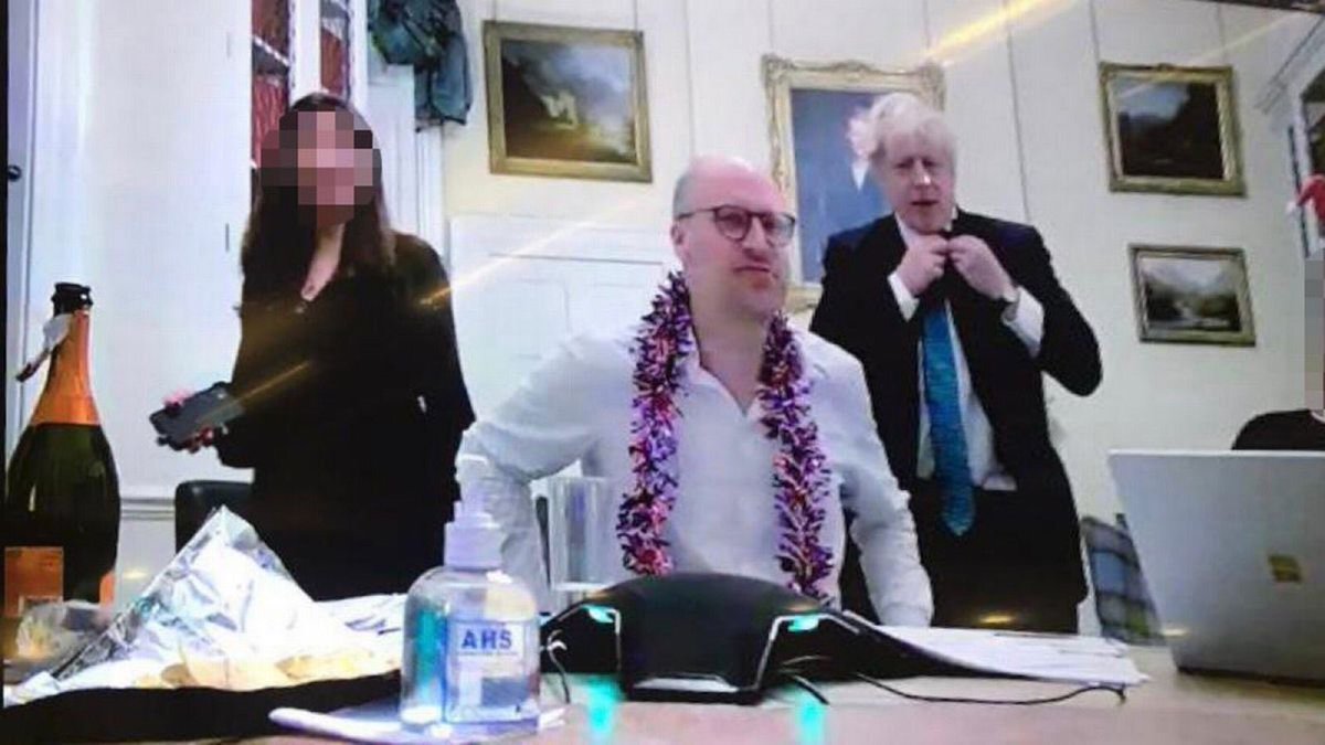 AdrianEdmondson's tweet image. 1) I was being held against my will by the woman with the light sabre, 2) I wasn’t drinking champagne (I was on the hand sanitiser which is within the guide lines), and 3) I am a citizen of Hawaii and demand my freedom.
