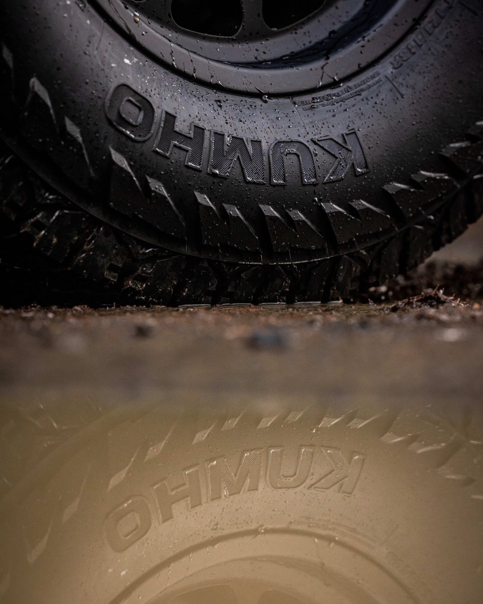 KumhoTireUSA's tweet photo. still fan girling over the Road Venture #AT52 #KumhoTire https://t.co/YAbExvDwvt
