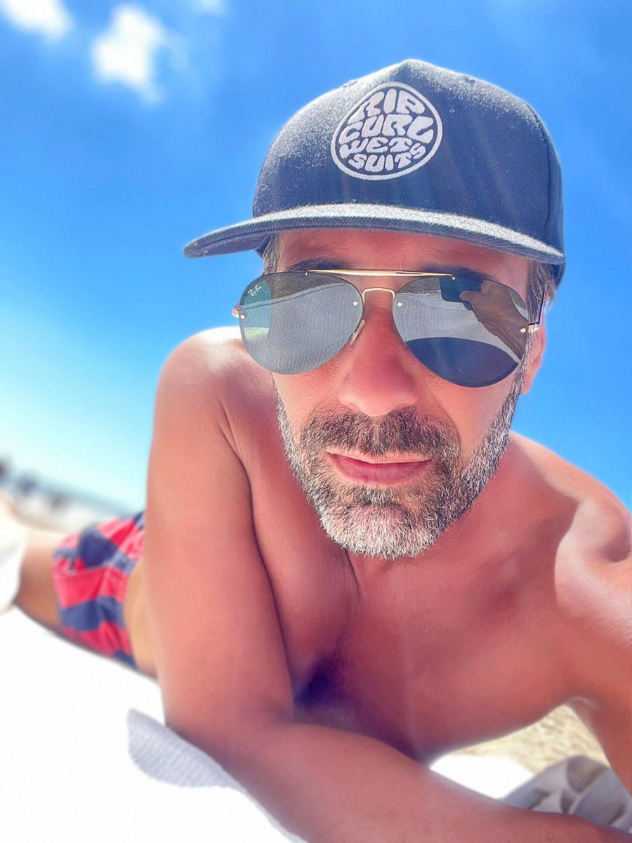 martinsochi's tweet photo. By the sea, under the sun ☀️ 🌊
Explotando el verano 🤙
@balneariococodrilopinamar ❤️

@pinamarturismo 
#pinamar2022 #pinamarmodalook #pinamar #balneariococodrilopinamar https://t.co/gWhZSCNhrS