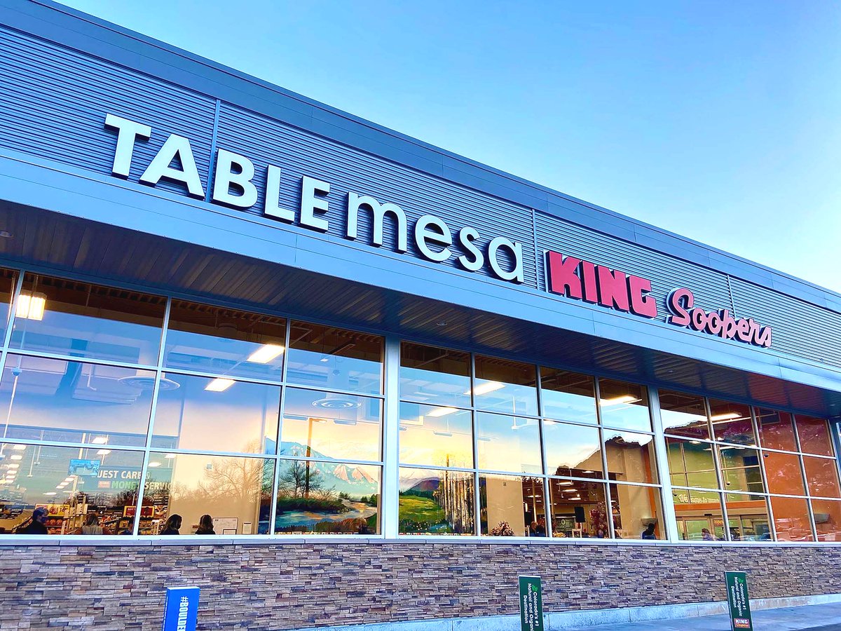 SnarfHappens's tweet photo. Your neighbors at Table Mesa Snarfs and the rest of the community are grateful to have you back!
#BoulderStrong #TableMesa #KingSoopers https://t.co/gujPIGOxm6