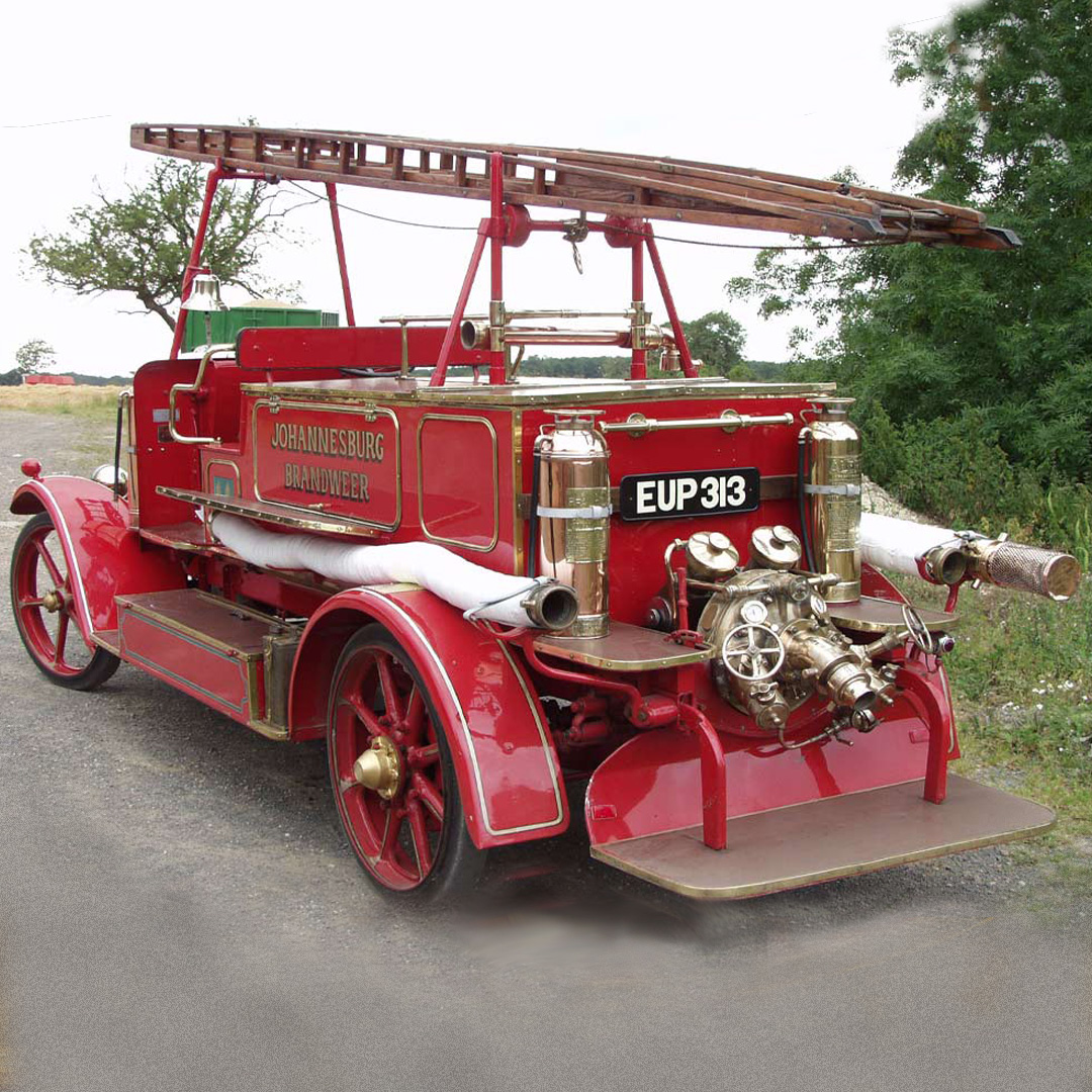 LakeMotorMuseum's tweet photo. Our exhibit of the month is a 1927 Dennis Fire Engine. A fascinating vehicle that has travelled the world. 

Find out more &amp; see the photo gallery here >  https://t.co/q6IMSOxHKv

#vintagefireengine #classicfireengine #dennis https://t.co/39Yol0As85