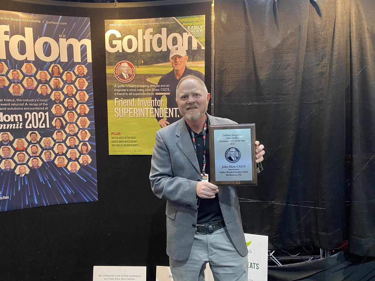 EasterAlan's tweet photo. John Shaw 
Golfdom Business Person of the Year 
#CoreMax48
#SynaTek
#Golfcoursesuperintendent https://t.co/uie8an4TLD