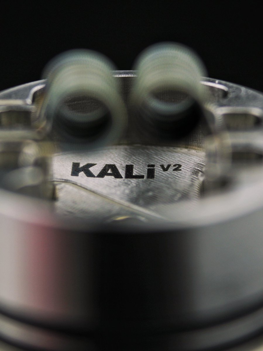 qp_design's tweet photo. Kali V2 RDA

DUAL COIL

POSTLESS DECK

#vape #vapelife #vapenation #vapecommunity #vaping #vapeon #vapelove #vapestore #vapepics #vapesociety #vapes #fyp https://t.co/5kOPu1wCaq