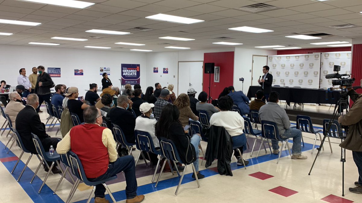 LukeWarfordTX's tweet photo. Great to be in Odessa last night talking about earthquakes, water, and the future of Texas energy. https://t.co/gLAMZlg2dI