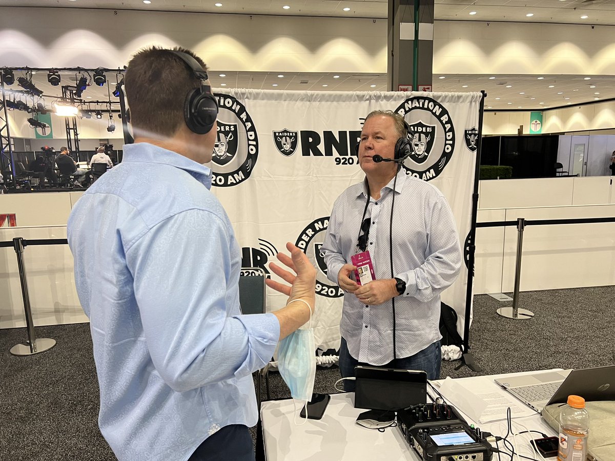 YourboyQ254's tweet photo. Radio Row active with @billromanowski and @JTTheBrick https://t.co/vQzaTa8b6l