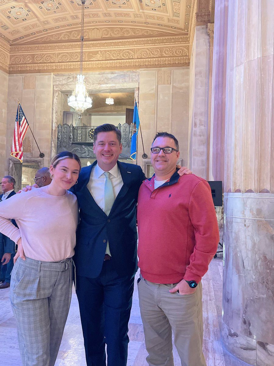 OKCFirefighters's tweet photo. The OKC Firefighters Local 157 congratulates Mayor David Holt on his re-election last night. Thank you for your service & we look forward to another progressive four years for Oklahoma City! #1OKC #okcfire ππΌππΌ https://t.co/nLUhpDQ5Md