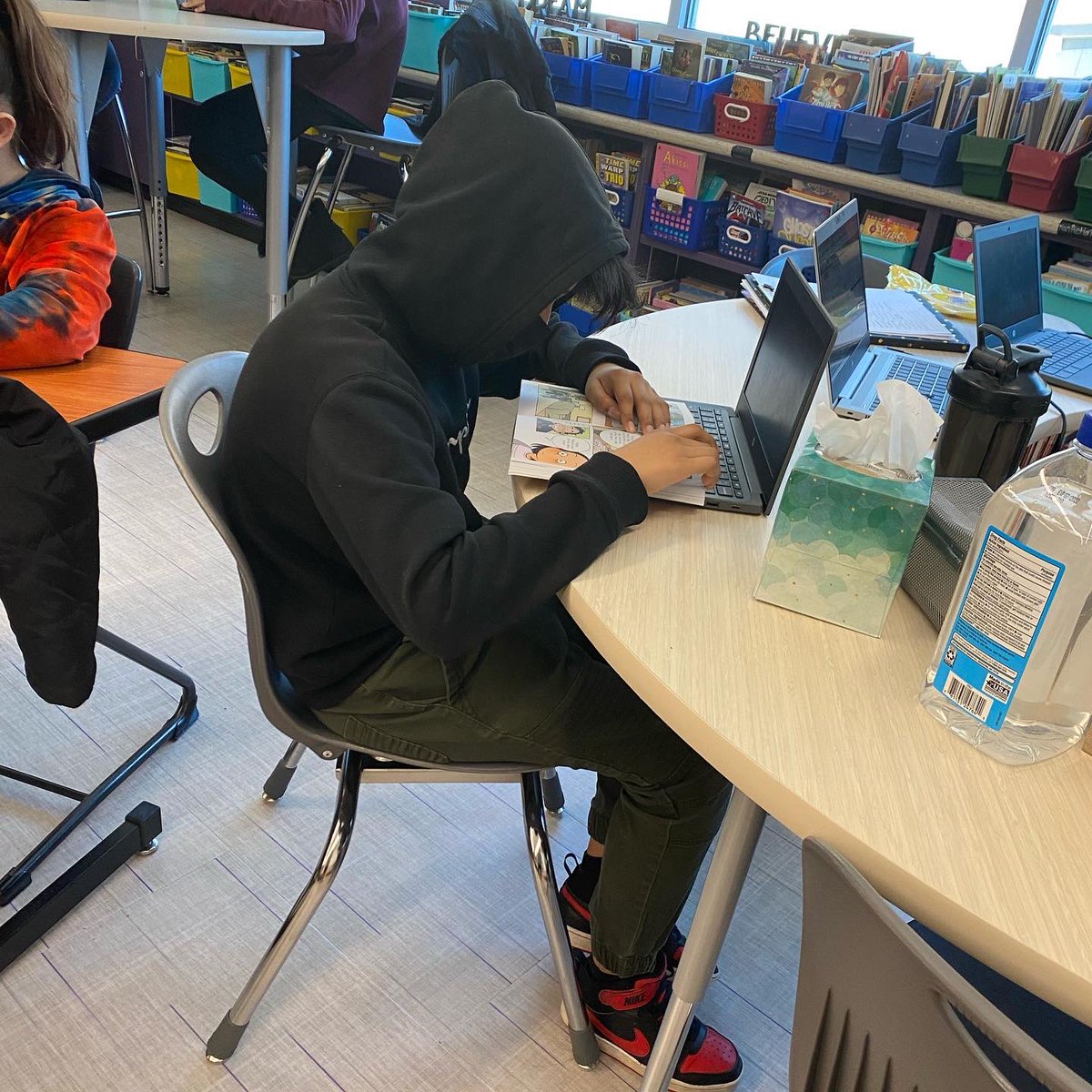 GiulianoELA6's tweet photo. Reading and annotating the text for stereotypes and bias! @CrecArtsMiddle1 #artsmiddle https://t.co/opDNctaEhB