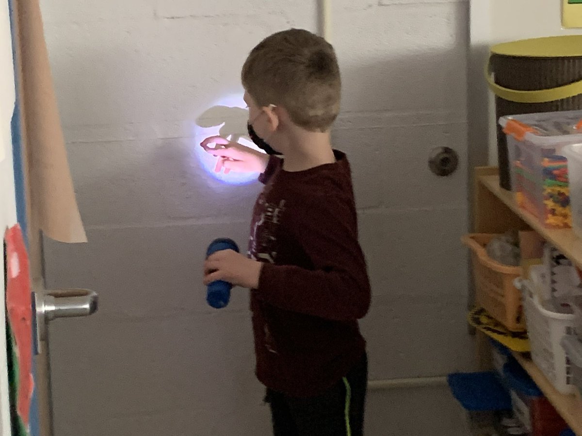 I had a blast watching Ms. C’s  kinder students as they explored shadows!!! They were engaged and learning so much through their hands on discoveries. #NSESisthebest