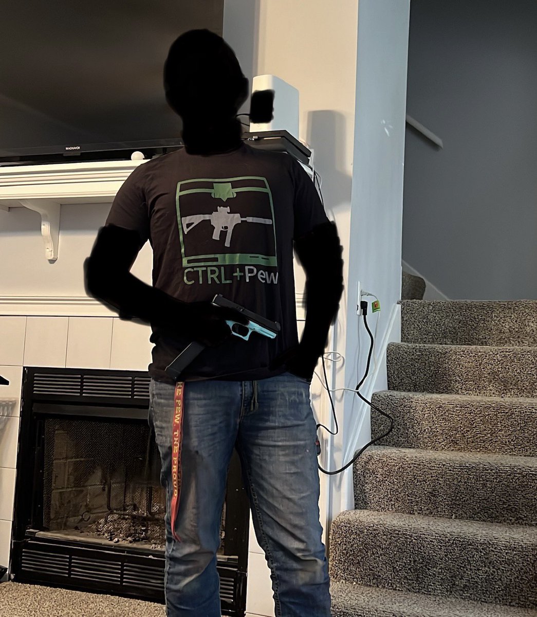 T_Lanc3's tweet photo. If you haven’t joined the #pewcrew then what are you even doing? Make the decision to look cool. Buy some fucking shirts. https://t.co/Ngo5pVKuLC