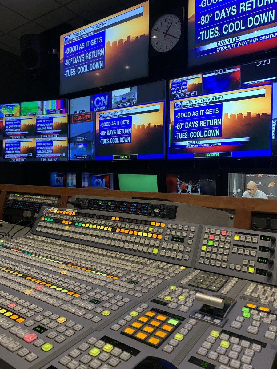 danmaher04's tweet image. Ready for the weather for super bowl weekend. Tune into @cronkitenews at 5:30 PM on @arizonapbs #Studioproduction @TVProdLab