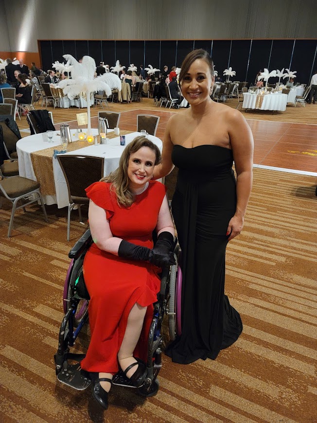 @MsWheelchairUSA @DaneFoundation @PermobilCares @dis_redefined @1BrookeTaylor @_MatthewDHunt_ @MsWheelUSA @JeremyParsonsTV @peopletv @challengealaska @ArianeAramburo from KTUU and I. She was a great MC for the evening!