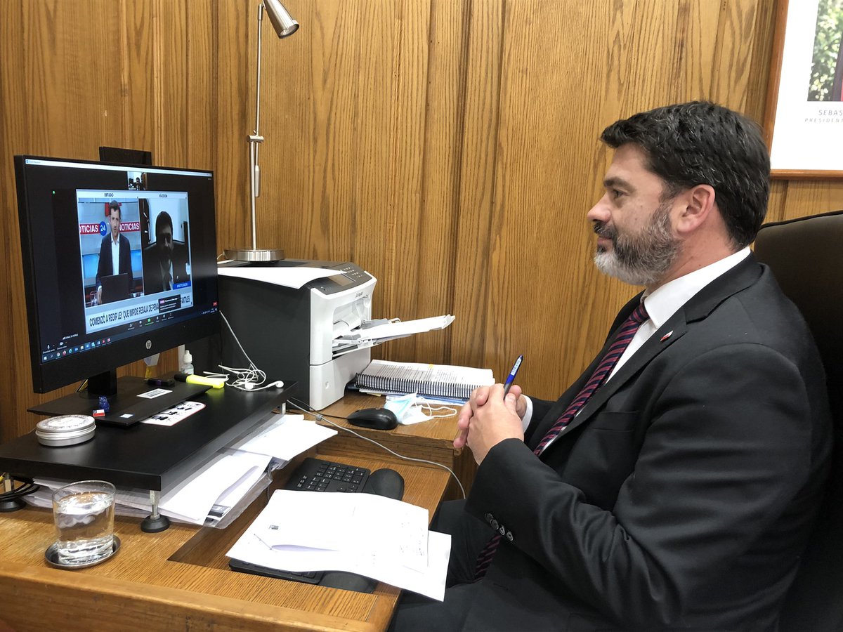 🔴 AHORA | En <a href="/24HorasTVN/">24 Horas</a> el Ministro (S) <a href="/Sebavalenzuela_/">Sebastián Valenzuela</a> entrega detalles de la nueva Leyque excluye de beneficios a condenados por delitos sexuales a menores.

⭕ Sigue la transmisión en vivo 👉🏾
▶️ 24horas.cl/envivo/