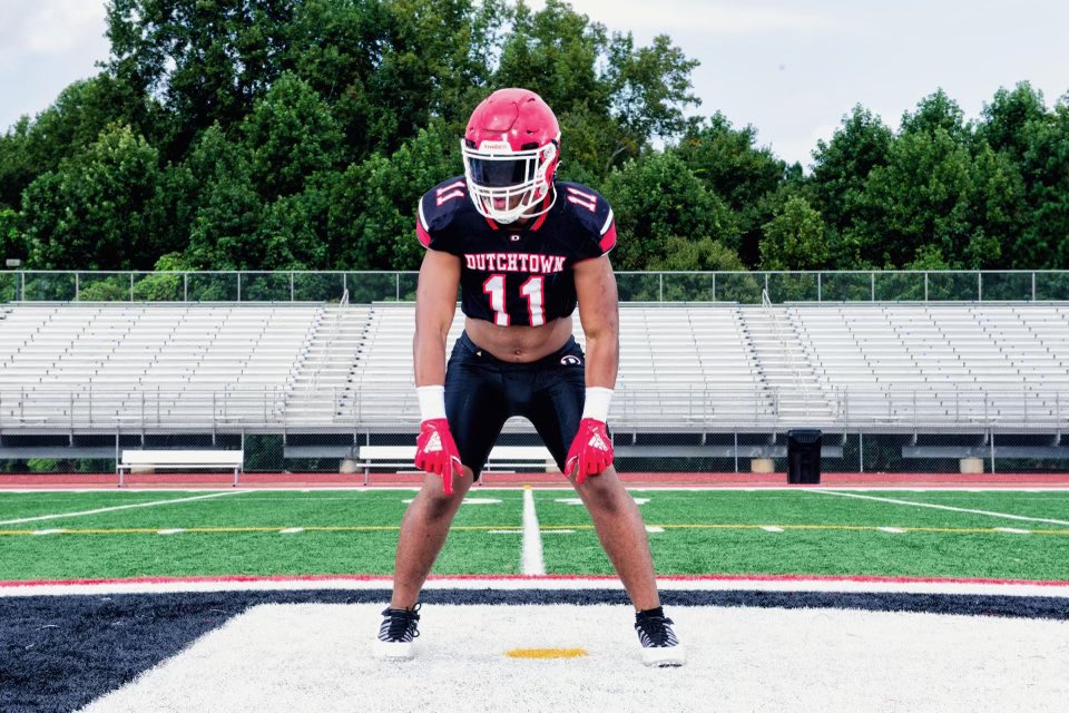 lRaulAguirre's tweet photo. Blessed to make All STATE LINEBACKER with my brother🖤💯 @djjohnson232 @TOTAL_ATHLETE                              https://t.co/QIUICUyeiT https://t.co/k5Htk1Xfcv