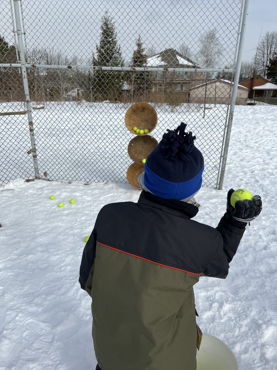 NormanIngramPS's tweet photo. Students had a great time during our winter play day! #getoutisde #snowdayfun @tdsb https://t.co/uUshlA287L