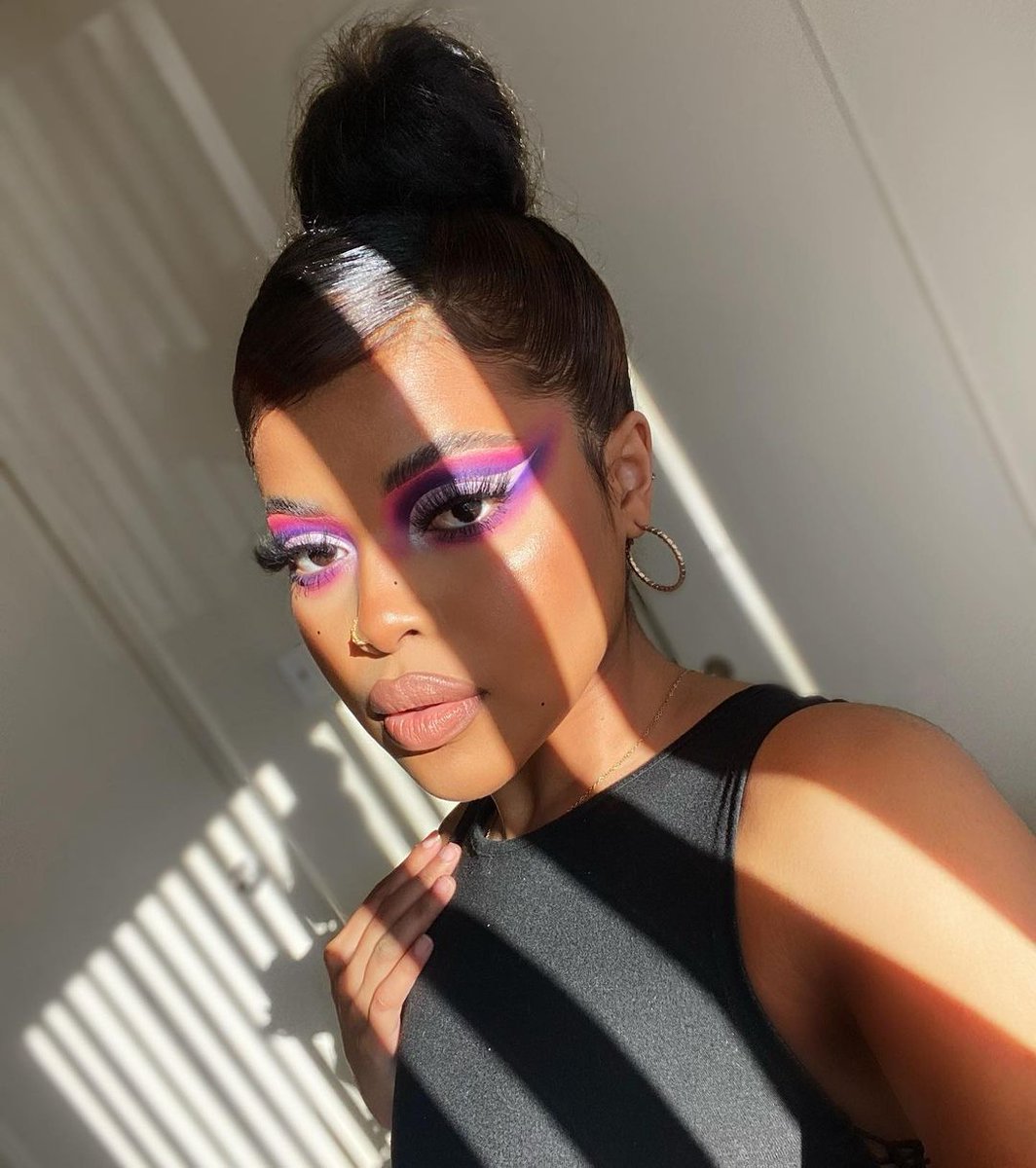 ABHcosmetics's tweet photo. 💜 Re-tweet if you agree that purple qualifies as a Valentines day color 💜

💘if not... Get inspired by @tavenamua who uses Norvina Vol.1 to create a gorgeous purple and pink Valentines look 💘

💜 We LOVE purple
💜 We think purple is our a new necessity for Valentines day looks https://t.co/83rAvGgNgC