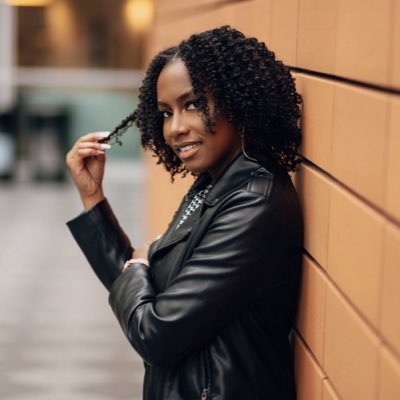 Graceforthis's tweet image. When you used to be insecure about your Kinky hair and God gives you a visit to start your own Natural Hair Care Line to help other women love their own hair. Moisture, Sheen and Definition courtesy of @HerCoilsOrganic Grab yours HerCoilsOrganic.com