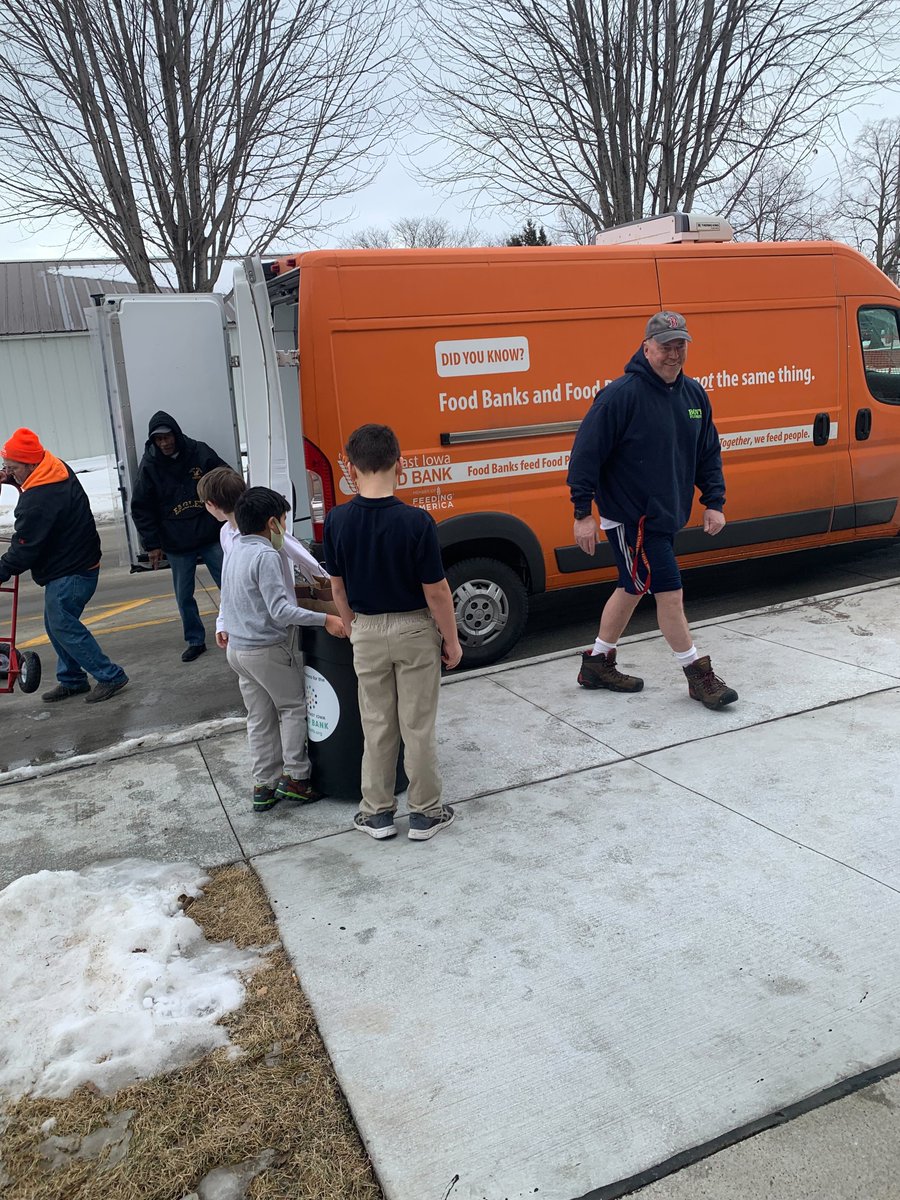 NEIFB's tweet photo. These hunger heroes came together to raise over 450 pounds of food in just over a week for the Northeast Iowa Food Bank! Way to go St. Patrick Catholic School! https://t.co/2bA8Qprpiw