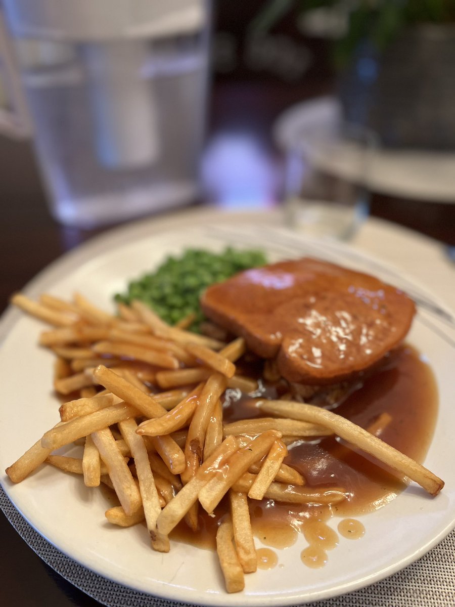 dawn_kimmy_nl's tweet photo. Hot turkey for supper! #supperbreak https://t.co/Qyfe7TrtSj