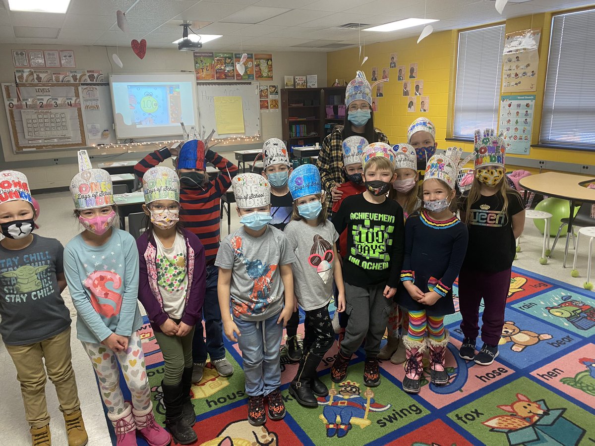 We are 100 Days brighter today in 2nd grade at <a href="/FCRSD/">Forest City Regional</a>!! We had a great day celebrating!