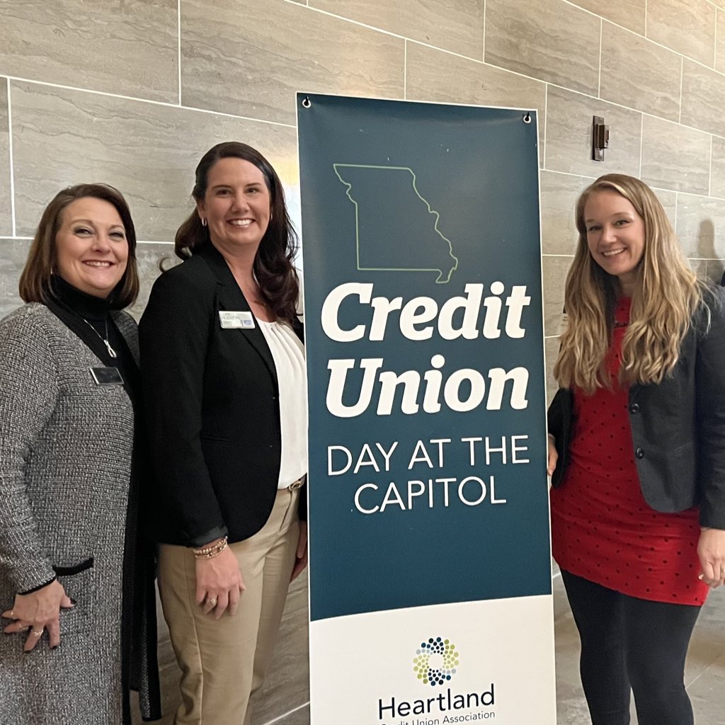 TigersCU's tweet photo. Thanks to the legislators who serve the districts where our branches are that met with our CU advocates yesterday at #DATC22. We love talking the issues that save our members money! #moleg @HeartlandCUA https://t.co/05GGRUL5Uc