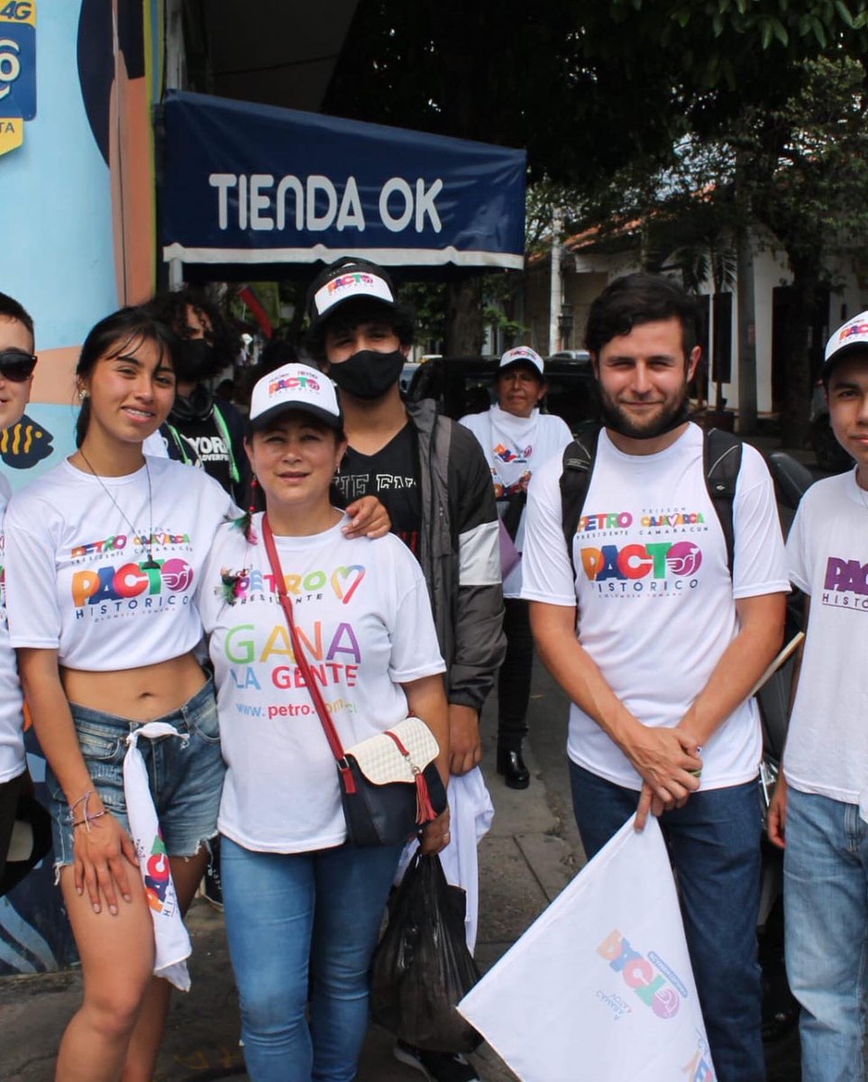 yeisoncajamarca's tweet photo. En el primer encuentro progresista de Cundinamarca.

Girardot es Pacto Histórico.

#BorrachoDeAmor https://t.co/56jhrcGZdL