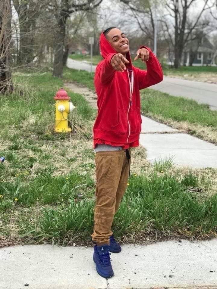 suzv444's tweet photo. damn ju it’s almost your birthday. we miss you down here bro🤞🏽🤍 #jujuworld #jamesscurlock https://t.co/BFKYSu9AUf