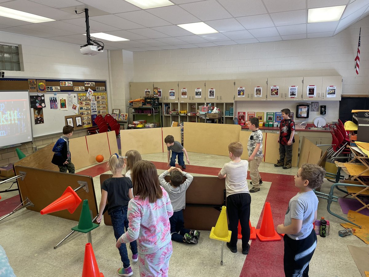 MrNawroth's tweet photo. PE in the classroom @Forest_TCS https://t.co/JTMvmmlvd9