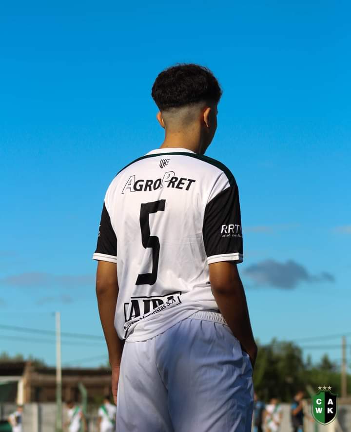 Esperando por el debut. Ahí estaremos luchando por el triunfo. #SoyKemmis #Verdinegro💚🖤