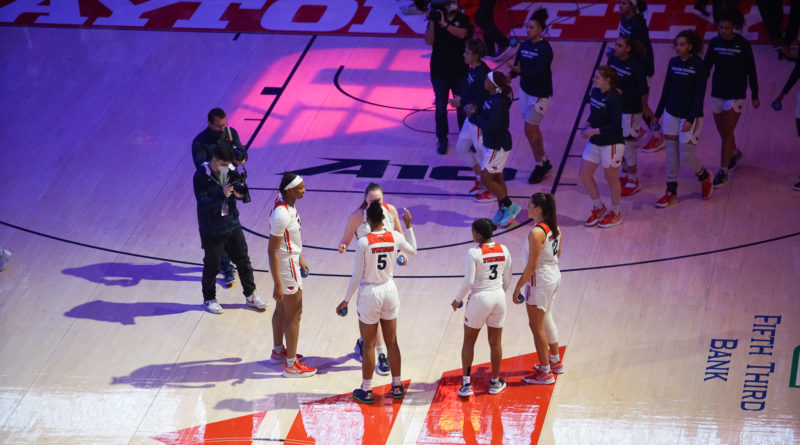 FlyerNewsSports's tweet photo. #WeeklyRundown Week of Jan. 30 to Feb. 6 🏀🎾🏃
https://t.co/PqtdwZMIzx https://t.co/0SLtPXq70T