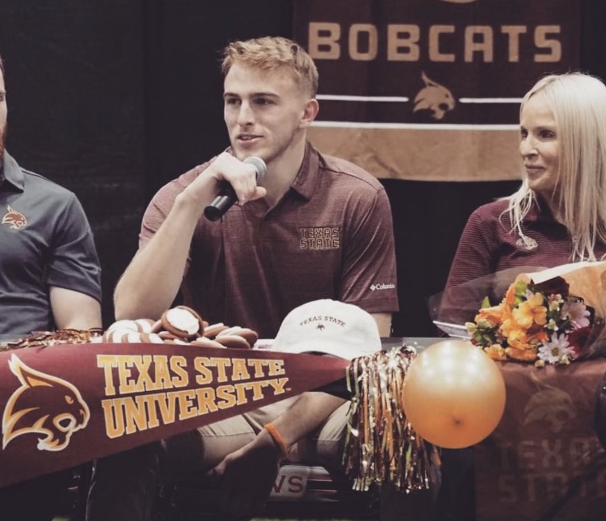 📝TONIGHT: Texas State commit and Lake Travis legend ISAAC NORRIS ('22) joins FLX LIVE radio show in-studio tonight around 7:25pm on @thehornatx Dont' miss it!!! #flxlive #flxpod #buiLTdifferent #txhsfb (PC: Brandi McDaniel] LISTEN LIVE: arn.leanplayer.com/KTXXFM