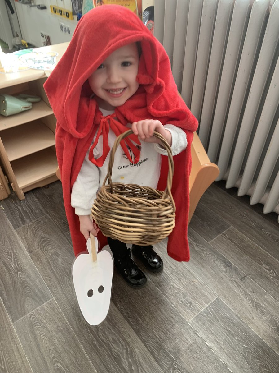WallacetownEYC's tweet photo. The Hedgehogs have been enjoying exploring stories through role play. The children were using their voices and facial expressions to portray the characters from some of our favourite books. #retellingstories #learningthroughplay https://t.co/tz5VKCELhO