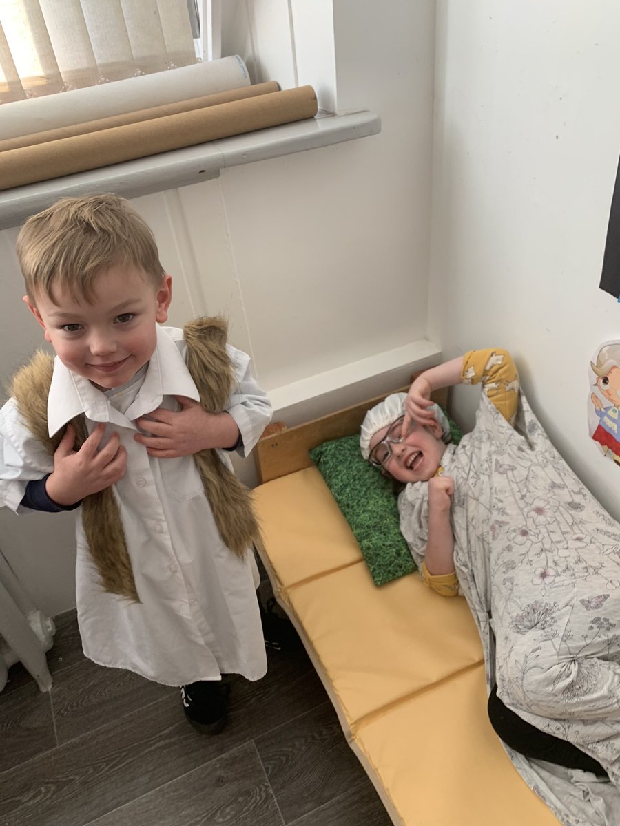 WallacetownEYC's tweet photo. The Hedgehogs have been enjoying exploring stories through role play. The children were using their voices and facial expressions to portray the characters from some of our favourite books. #retellingstories #learningthroughplay https://t.co/tz5VKCELhO