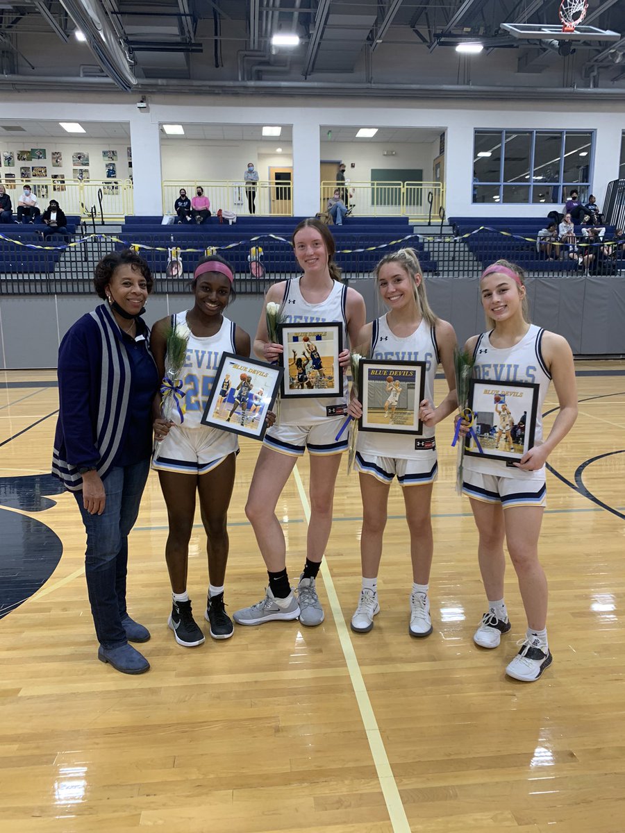 SCHBlueDevils's tweet photo. Thank you to our amazing @SCHGBB seniors, Maya, Layla, Brooke and Caroline! We are so proud of you and will miss you next year!!! @DWilsonSCH @PhSportsDigest #GoBlueDevils 😈🏀😈 https://t.co/9TbRXzHyou