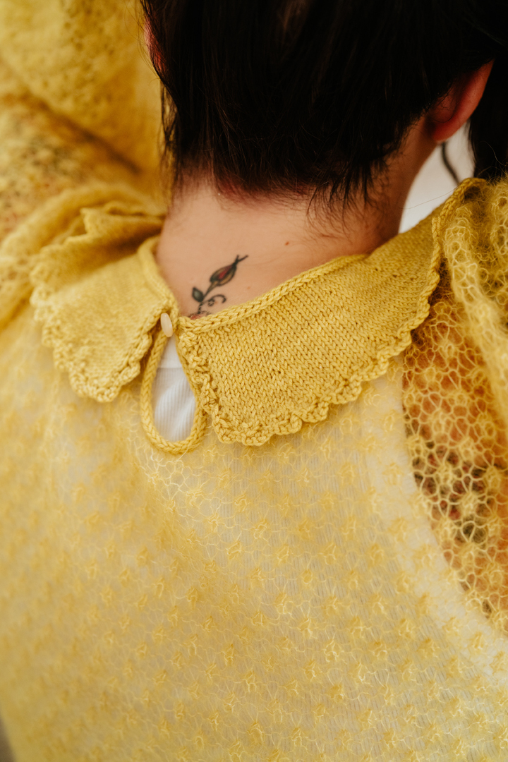 pompommag's tweet photo. Top tip for those making Plumetis: While velcro is the villain of all knitterโs nightmares, itโs a particular nemesis of those making this pullover from Issue 40! We advise you to keep them (dream)worlds apart!
#Knitting #Handmade #KnittedPullover #MeMade #PomPomMag https://t.co/ic8jd3zQuC