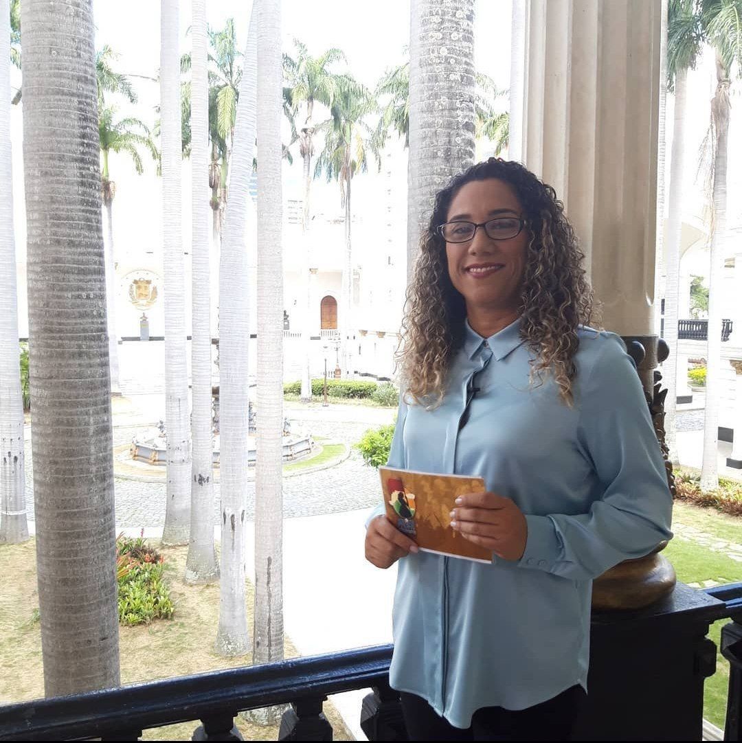 NicolasMaduro's tweet photo. Desde hoy #9Feb, Olga Luisa Figueroa asume las riendas del Ministerio del Poder Popular de Pesca y Acuicultura. Sigamos impulsando los planes y las políticas alimentarias de este importante sector. Los pescadores y pescadoras cuentan con todo nuestro apoyo. ¡Vamos al trabajo! https://t.co/mVPN4RWaxJ