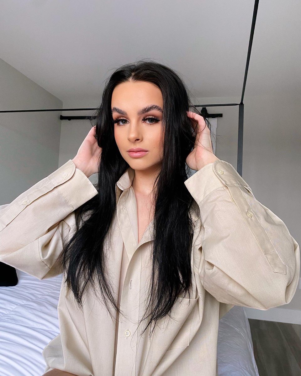 Posted on IG! Link in bio, @ Jennafielder #contentcreation #Entrepreneur #instagram #WednesdayMotivation