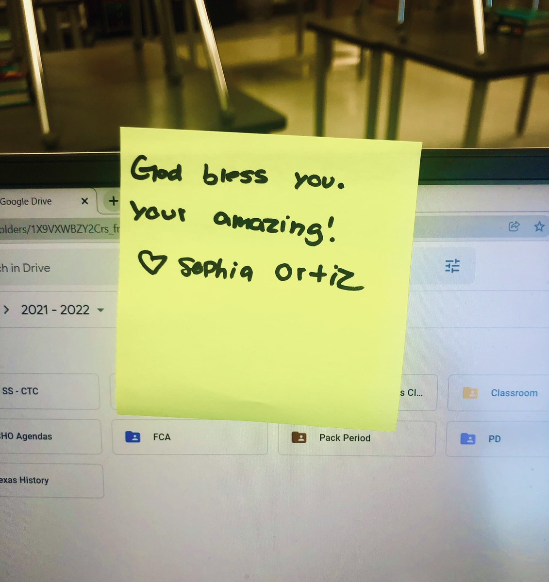 TallCoachBarry's tweet photo. I got a surprise note on my laptop. We need to work on grammar, but it MADE my day!!! I love kids. #MyWolfPack https://t.co/hK1k698j0G