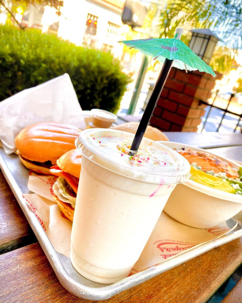 Terrific weather calls for a terrific burger. 🍔

#mainstreetburgers #losgatos #california #burgers #foodnearme