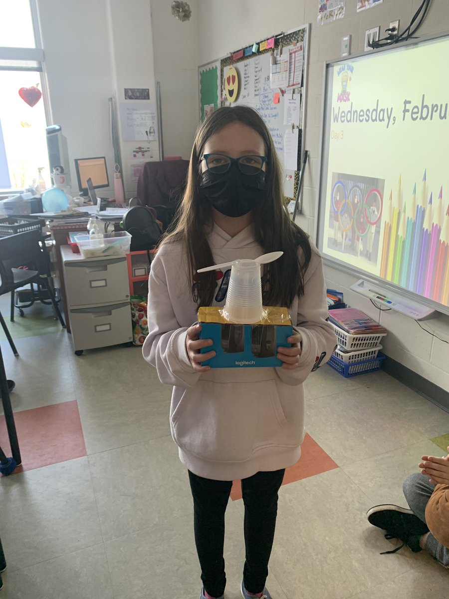 MsWardEPE's tweet photo. Marshmallow catapults in Grade 5 today! #buildyourowncatapult @eastpointelem https://t.co/w30oST0j7t