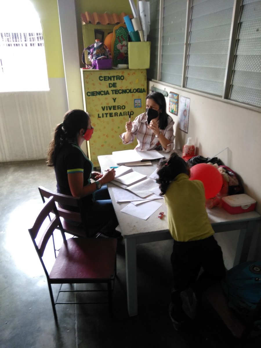 Visita Institucional al CEI Simoncito Santa Rita, docente de RPA Rosa Maria Rosales. Felicitaciones por su gestión.   FEB 09 2022. Enlace de RPA Municipio Michelena-Táchira.