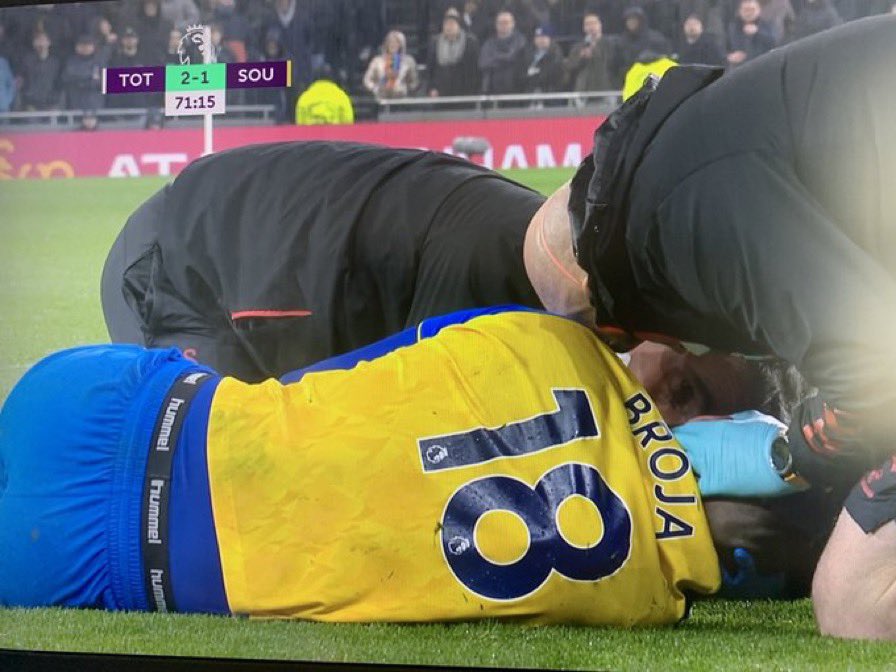 _InvincibleFC's tweet image. How does one possibly watch that on replay in the VAR booth and deem it a clean challenge? #TOTSOU