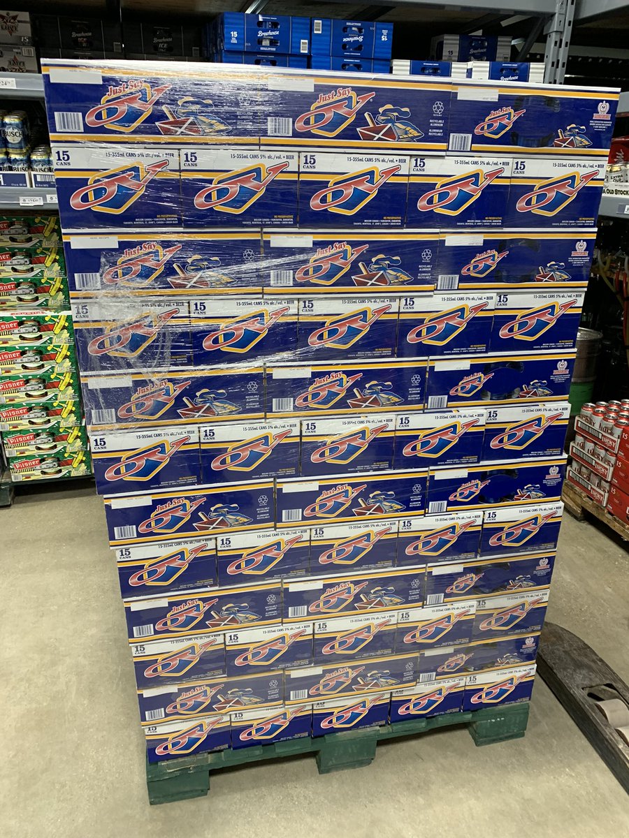 beer_qualityinn's tweet photo. Both Standard and Old Vienna 15 pack cans are back in stock @beer_qualityinn .
Looks like the rumors were false folks.
#molson #standardlager #ov https://t.co/20AL3m7gN9
