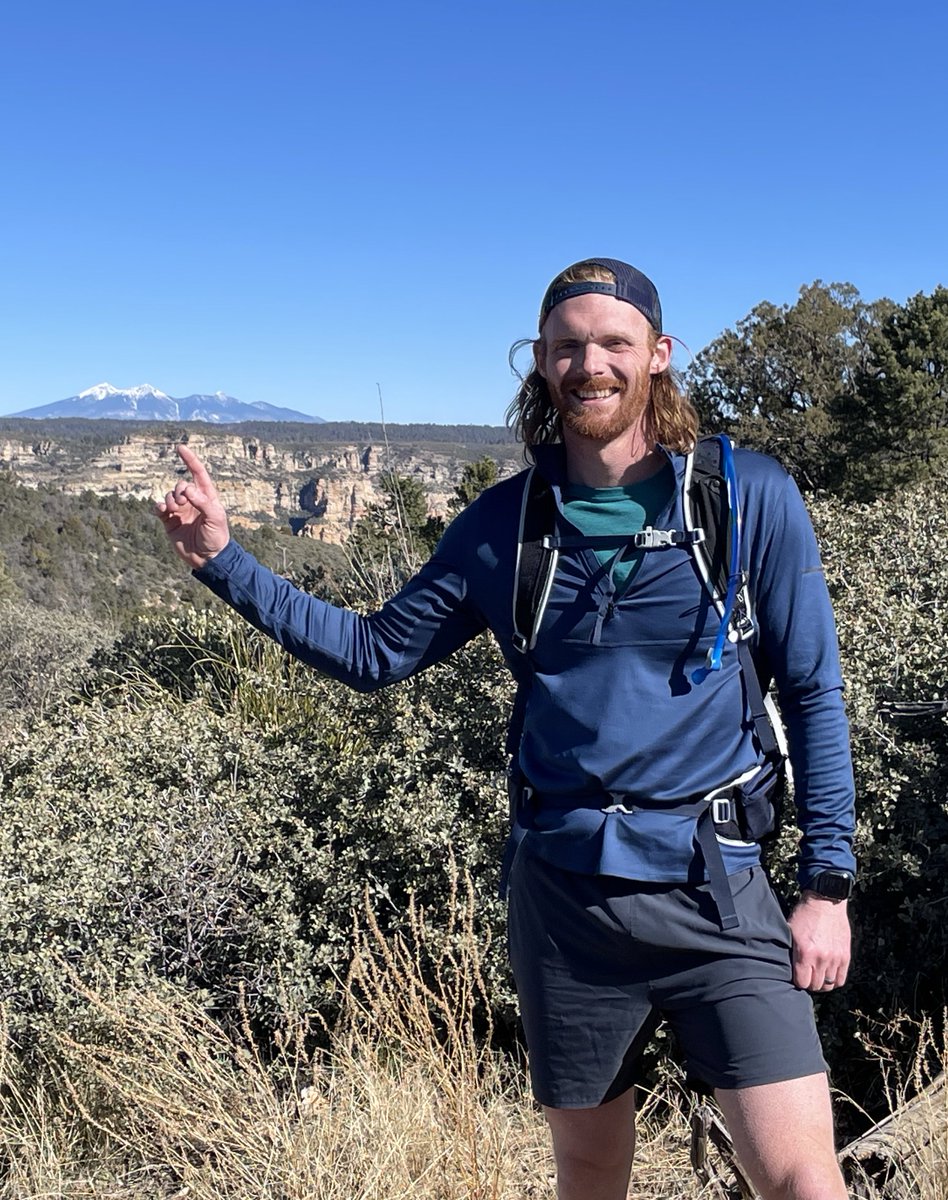 builder_brando's tweet photo. Alcohol doesn’t make you happy, it makes you numb.

Hiking makes you happy.

Do more hiking. https://t.co/dMKZLpFnAZ