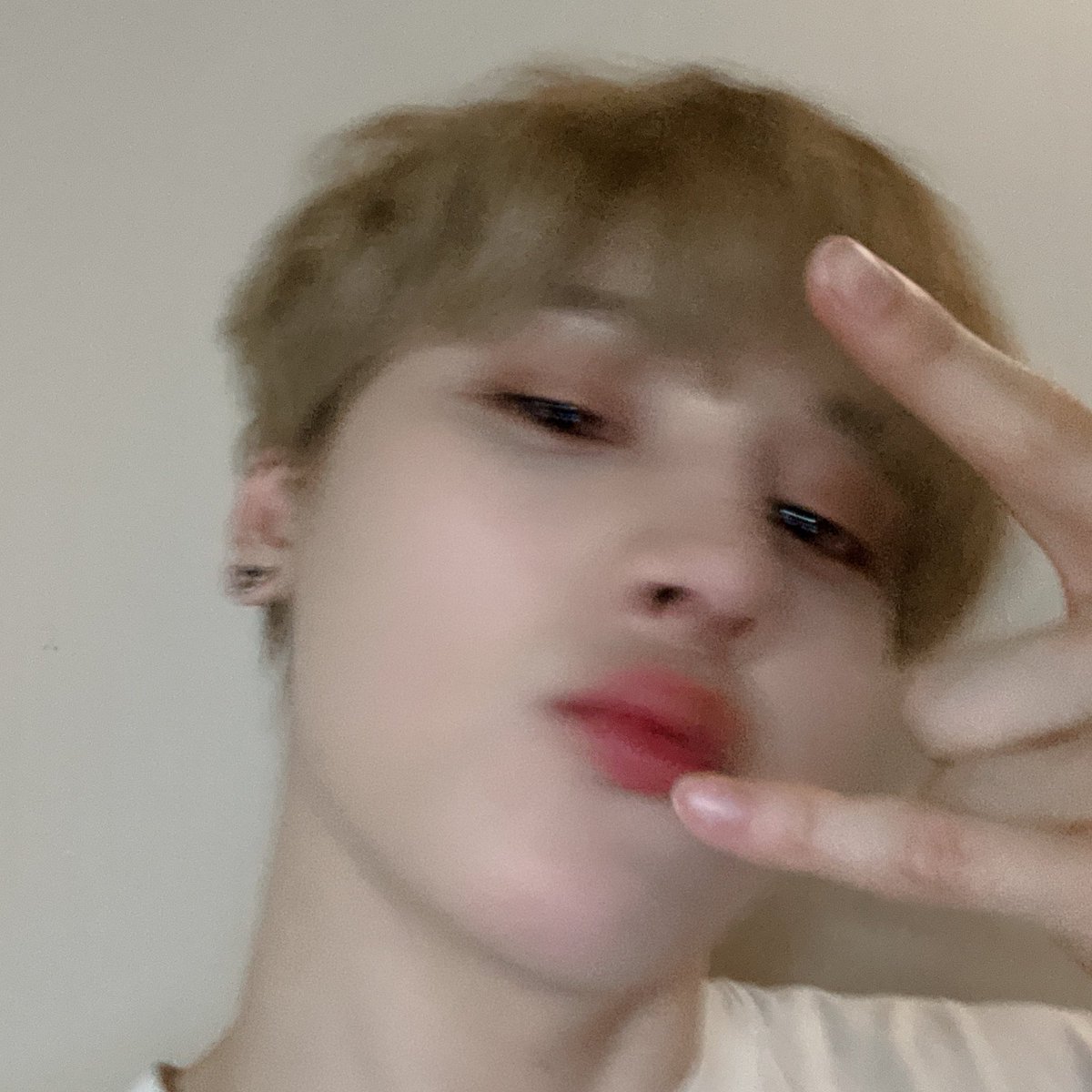 _minsurf's tweet photo. me and my bestie <3

[#TGSD #TOgetherSelcaDay @TO1_offcl @TO1_members #MINSU] https://t.co/Ne26e20iba