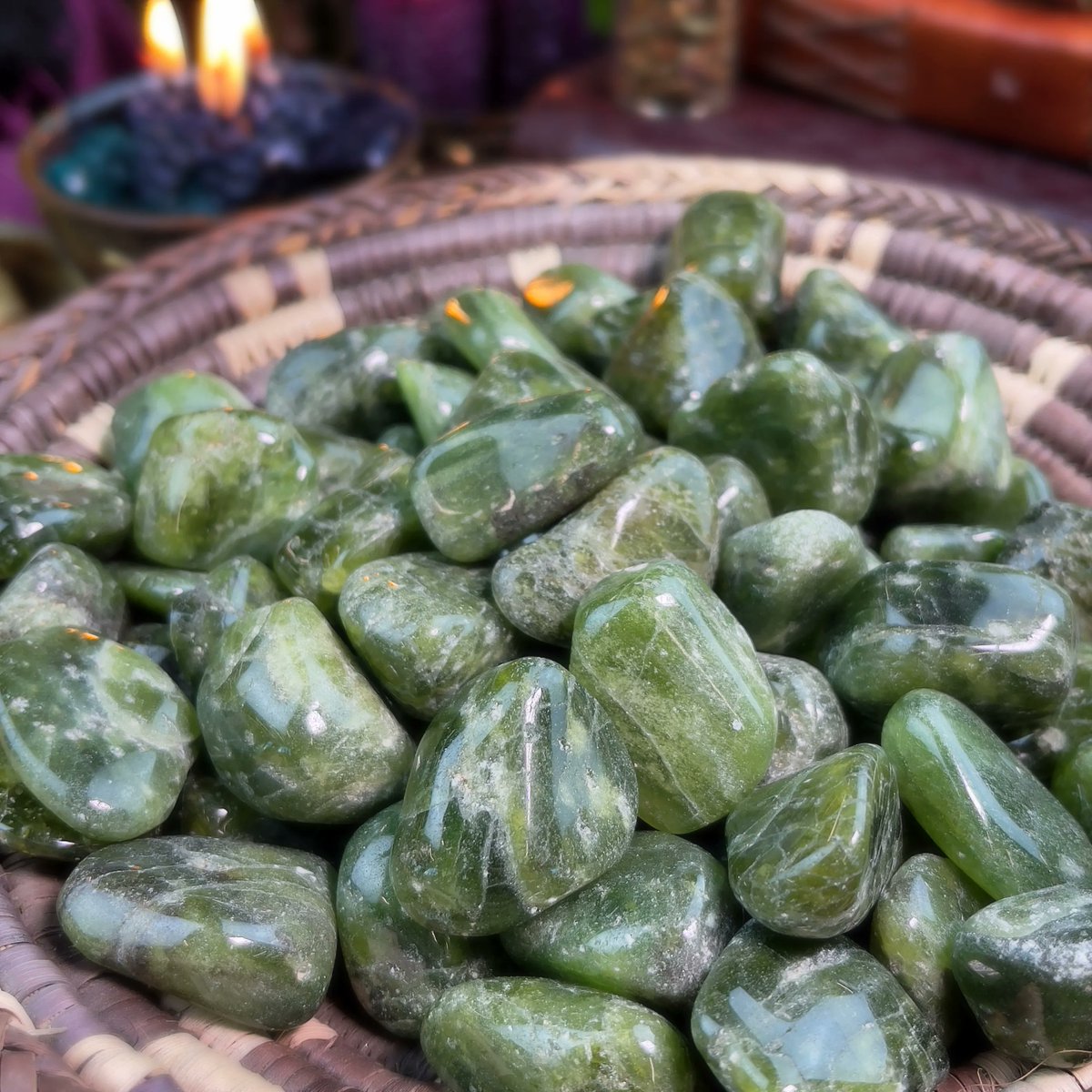 TheSageGoddess's tweet photo. Turn up the heat with this Tumbled #Idocrase 🔥 Idocrase is a stone of passion that intensifies physical lust and activates eros-based energies 😜💚 It also connects you to the goals of your higher self ✨❤️‍🔥Small: https://t.co/QwE0JXF4HH. Medium: https://t.co/aHTxZSB8ja https://t.co/vMxgfloeHH