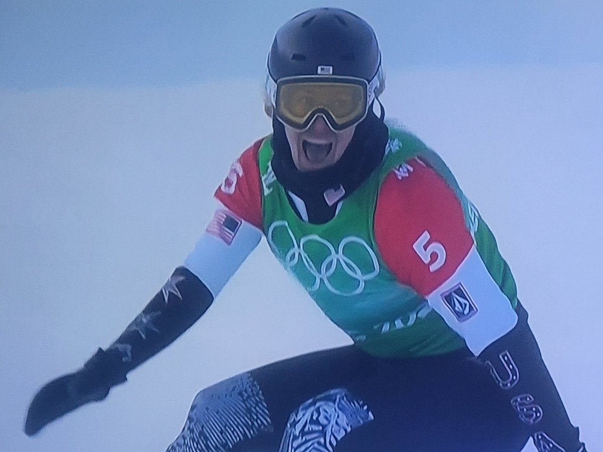 SalaciousSports's tweet photo. Yyyyyaaassss, honey!! One of our all-time favorites, @LindsJacobellis wins a gold medal 16 years in the making for @TeamUSA 
#jacobellis #LindseyJacobellis #Beijing2022 #Beijing2022WinterOlympics #OlympicGames https://t.co/8SJOUM8FPG