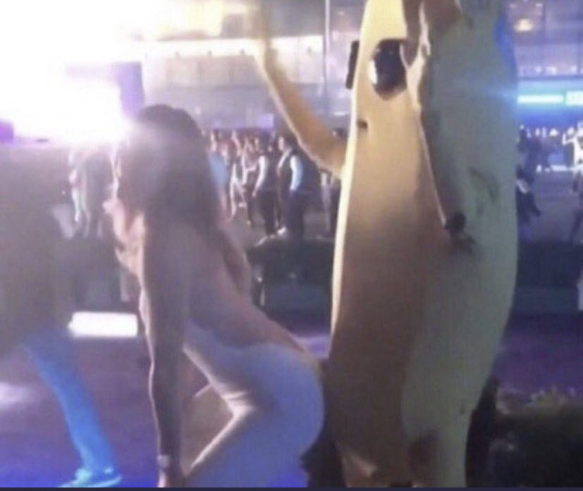 MUNDOFN31's tweet image. Peely el 9 diciembre en el Estadio Azteca