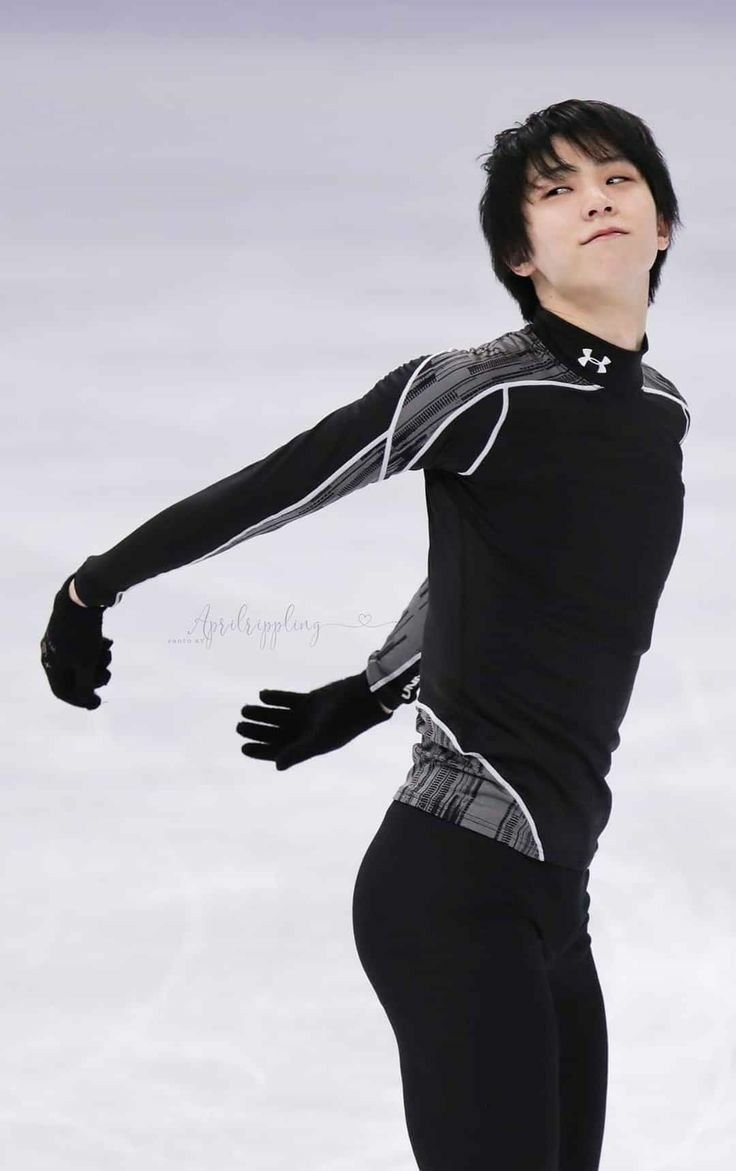 wangxiansexo's tweet photo. ¿Quién es Yuzuru Hanyu ? Para el ciego, es la luz. Para el hambriento, es el pan. Para el enfermo, es la cura. Para el solitario, es la compañía. Para el triste, es la alegría. Para el prisionero, es la libertad. Para el pobre, es el tesoro. Para mi, es todo
 [ #YuzuruHanyu ] https://t.co/l3jN8EJhOi